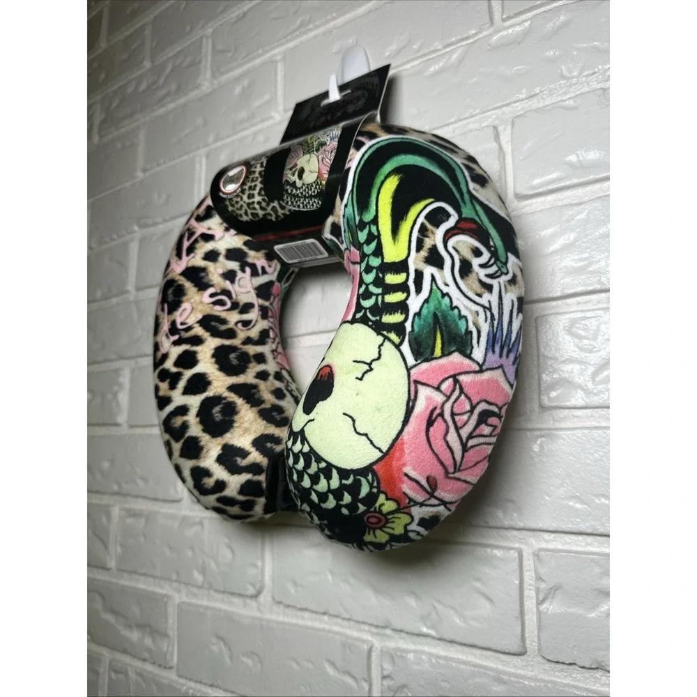 Ed Hardy ed hardy